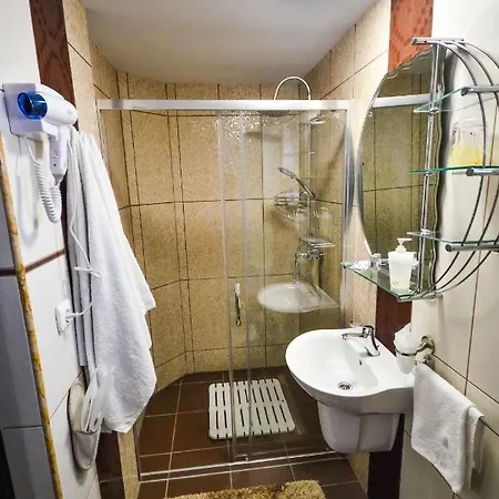 Casa de hóspedes Pensiunea Caro 3*